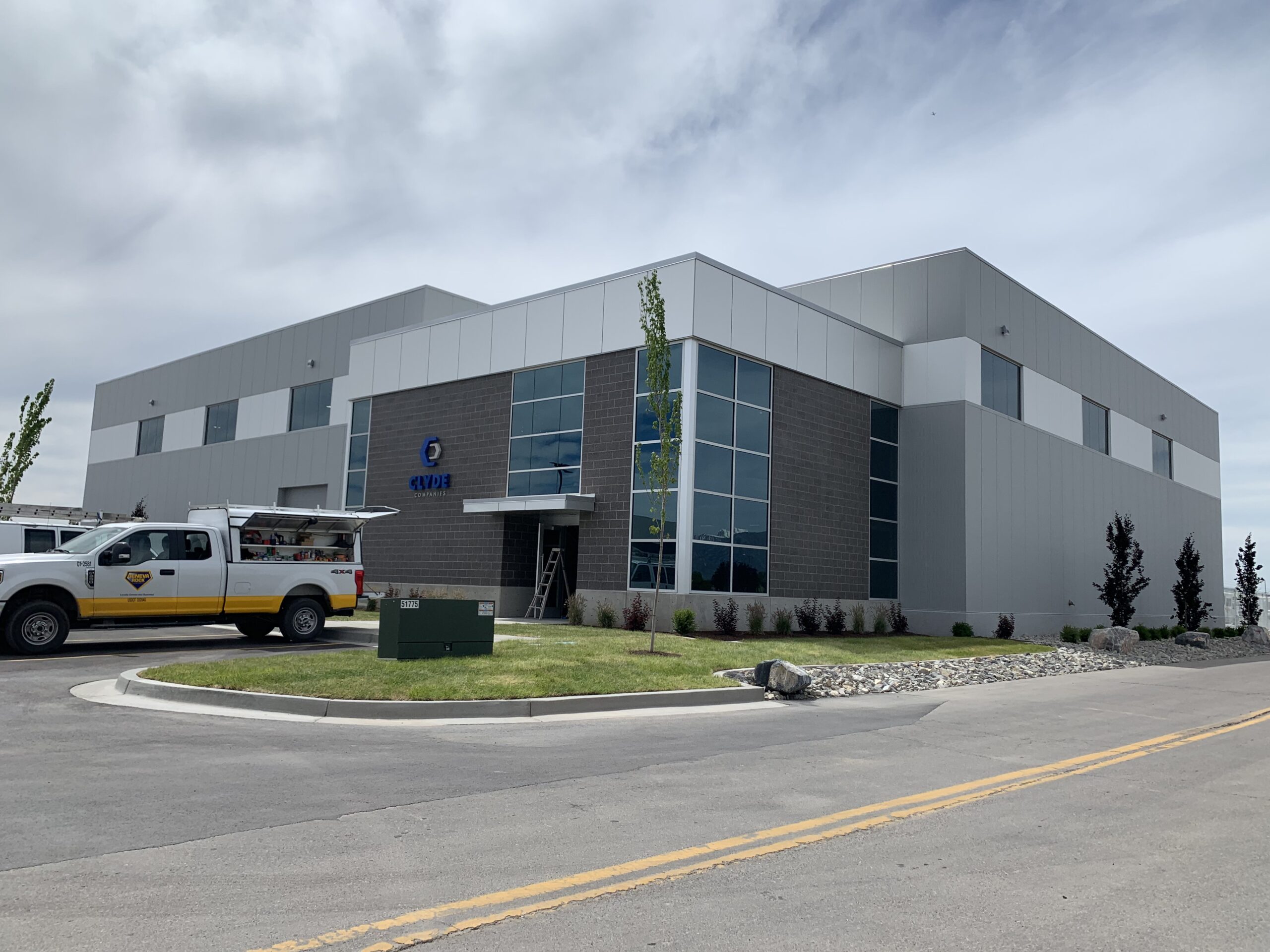 Commercial steel building project