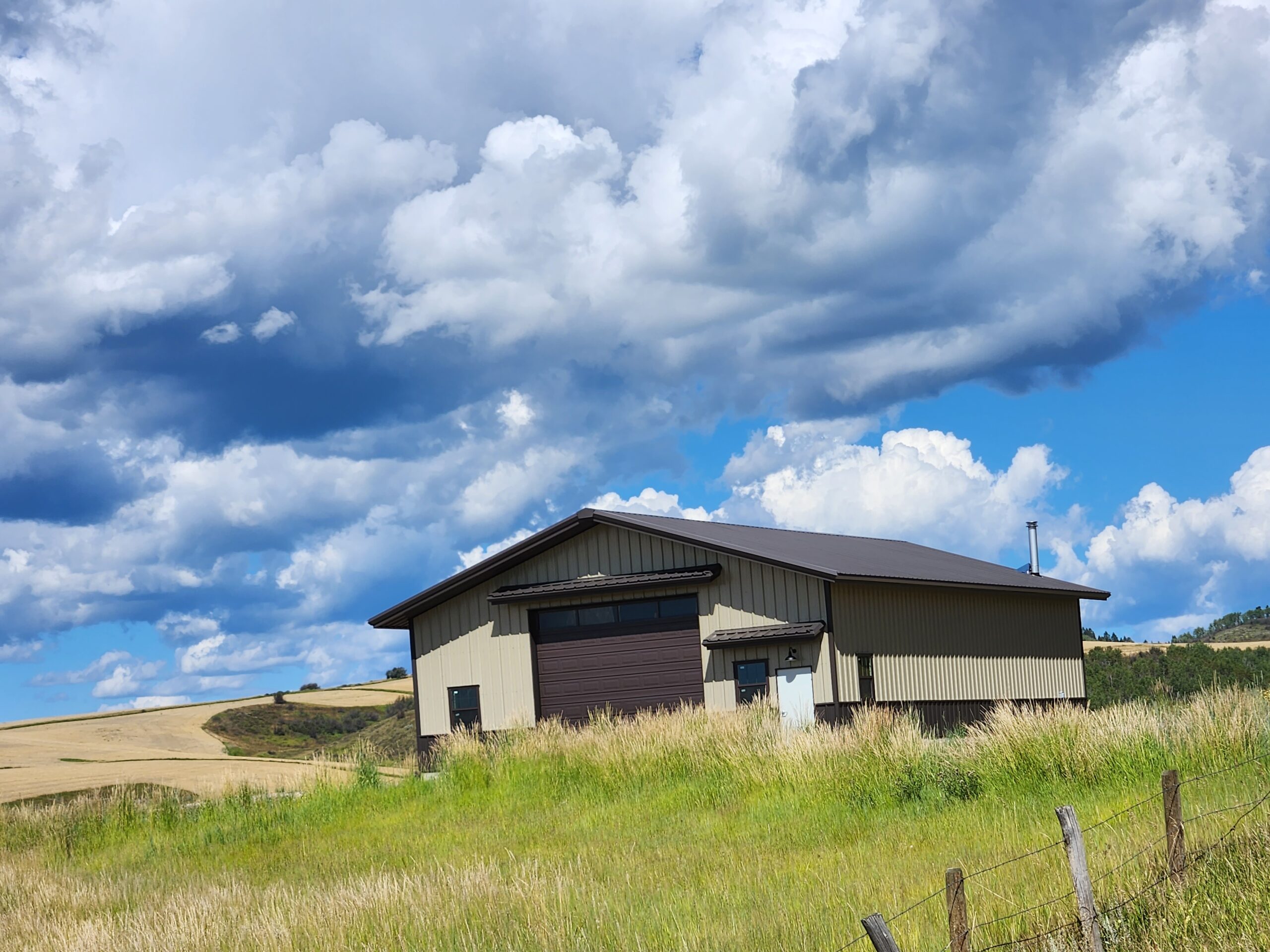 Steel barndominium shop house